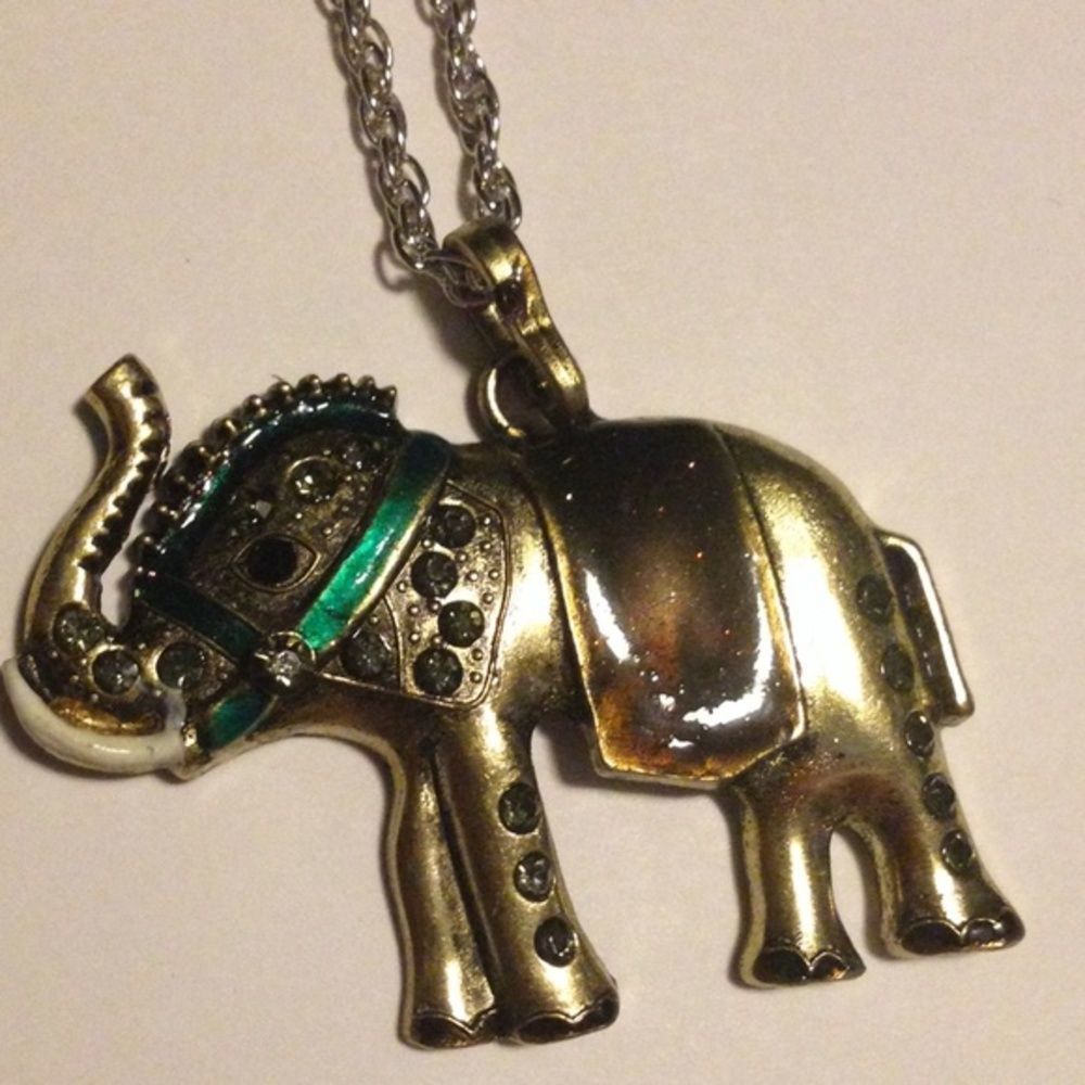 (L1) Elephant Necklace